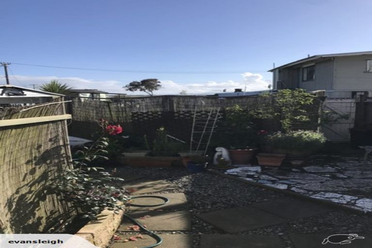 Photo of property in 24 Days Road, Lyttelton, 8082