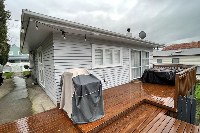 Photo of property in 1/80 Clovelly Road, Bucklands Beach, Auckland, 2012