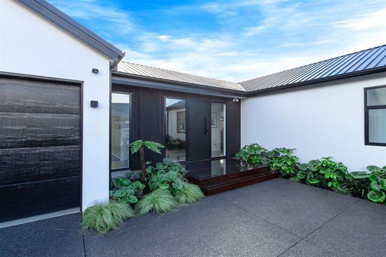 Photo of property in 12 Kilmurry Street, Halswell, Christchurch, 8025