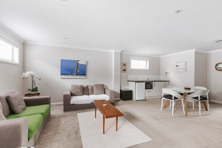 Photo of property in 13 Hamurana Road, Omokoroa, 3114