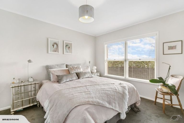 Photo of property in 2/52 Church Street, Northcote Point, Auckland, 0627