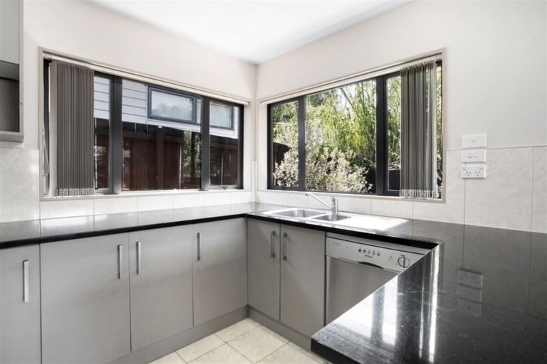 Photo of property in 318 Triangle Road, Massey, Auckland, 0614
