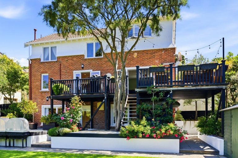 Photo of property in 85 Norfolk Street, Saint Clair, Dunedin, 9012