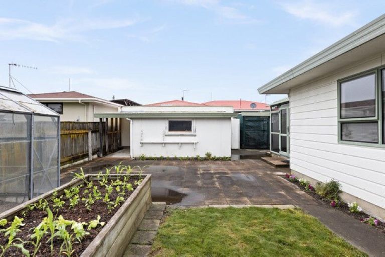 Photo of property in 2/40 Alamein Crescent, Onekawa, Napier, 4110
