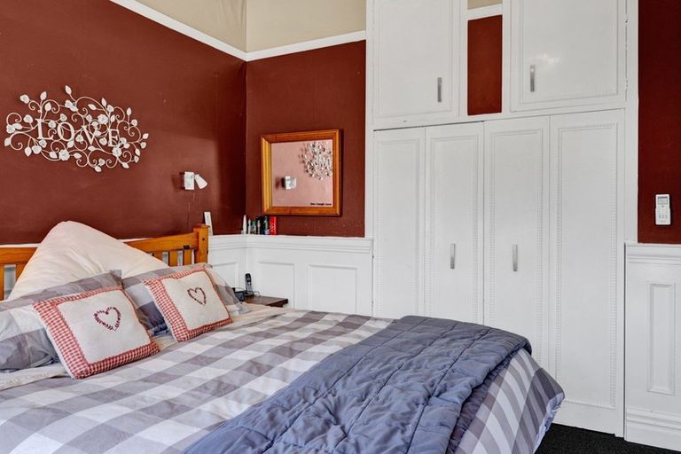 Photo of property in 733 Rawhitiroa Road, Rawhitiroa, Eltham, 4398