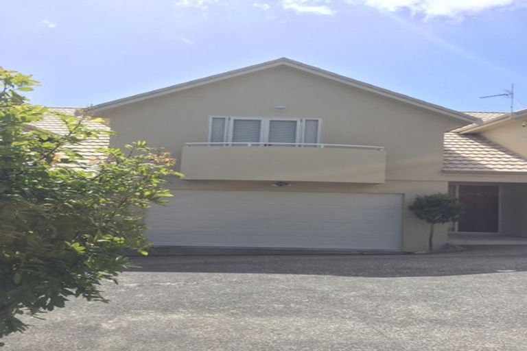 Photo of property in 7 Gillett Place, Botany Downs, Auckland, 2014