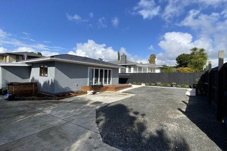 Photo of property in 14 Evans Road, Weymouth, Auckland, 2103