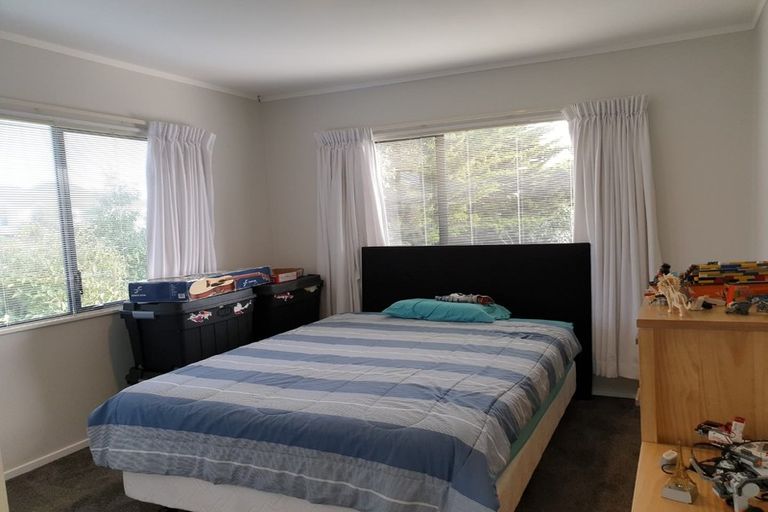 Photo of property in 8 Voyager Way, Whitby, Porirua, 5024