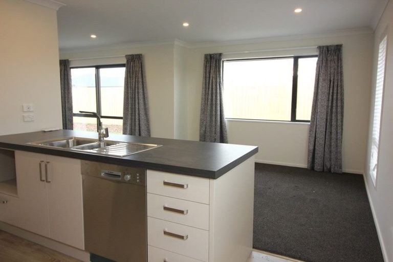 Photo of property in 19 Kendon Drive, Rolleston, 7614