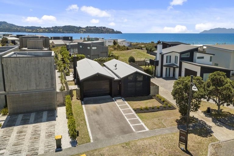 Photo of property in 31 Kokopu Street, Omaha, 0986