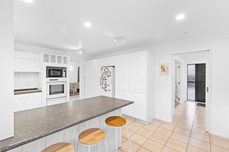 Photo of property in 113 John F Kennedy Drive, Milson, Palmerston North, 4414