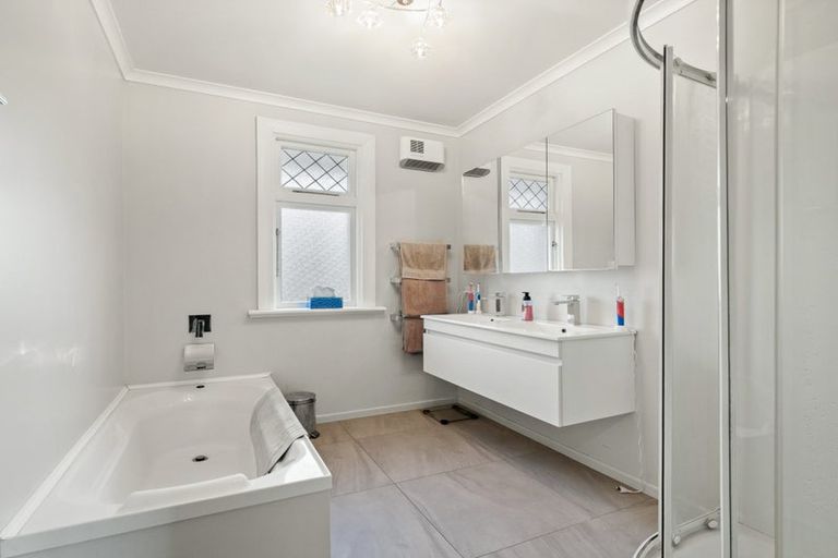 Photo of property in 1 Thomson Street, Green Island, Dunedin, 9018