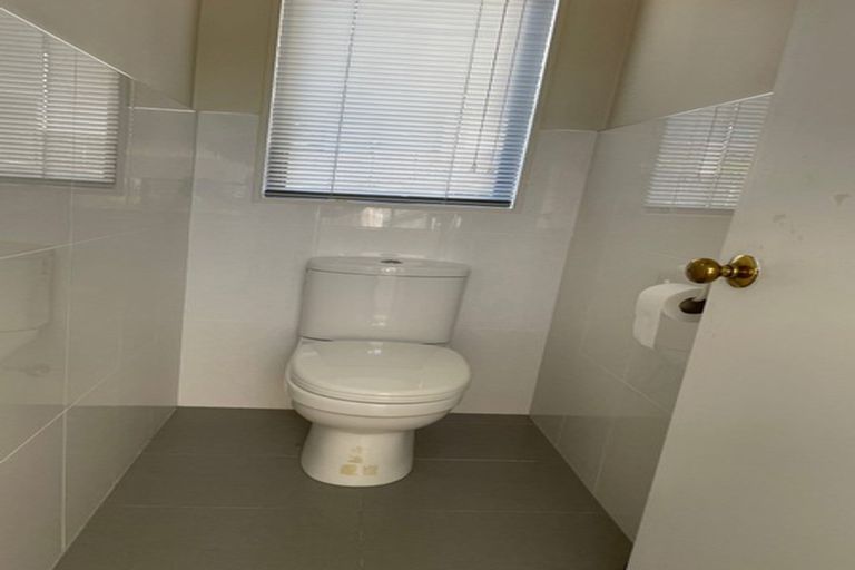 Photo of property in 1/4 Dorrit Lane, Howick, Auckland, 2014