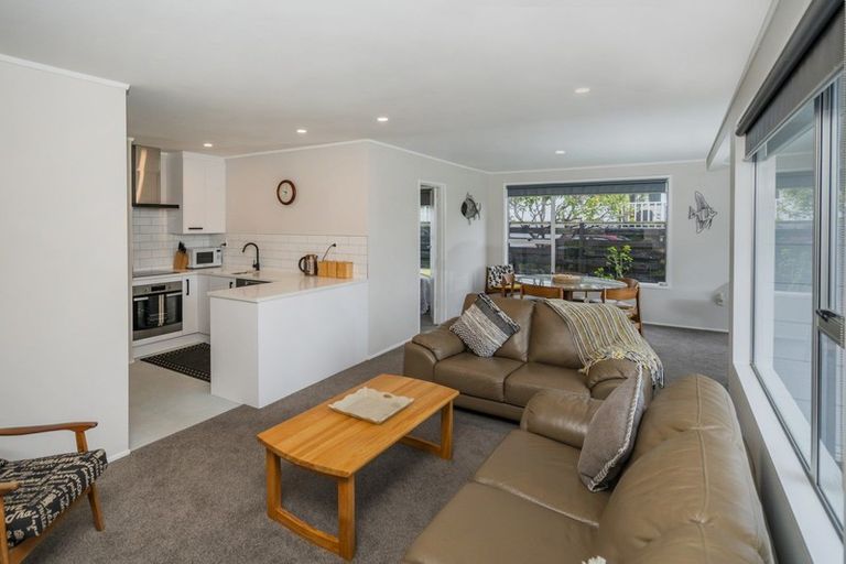 Photo of property in 208 Vista Paku, Pauanui, Hikuai, 3579