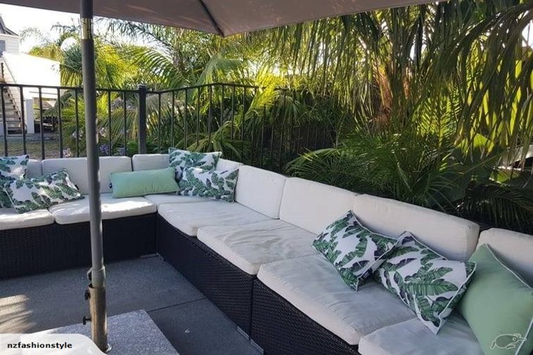 Photo of property in 11 Lagoon Way, Omaha, 0986