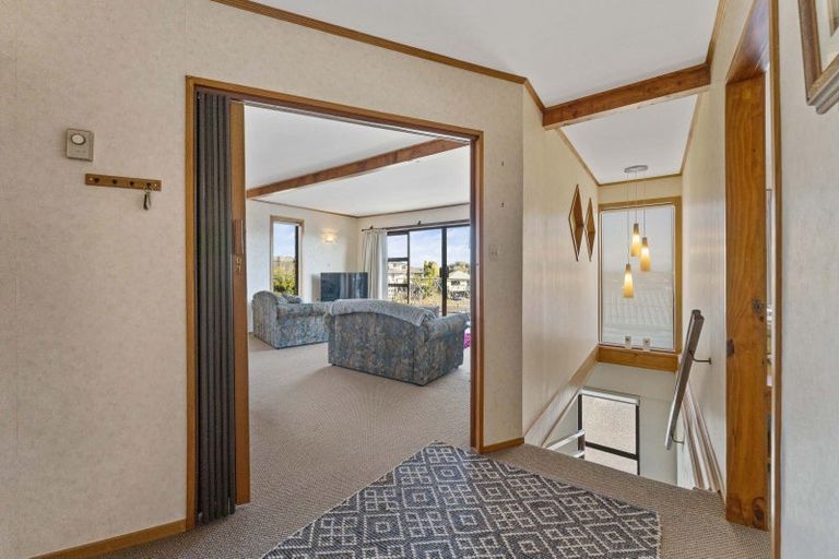 Photo of property in 25 Golders Place, Richmond Heights, Taupo, 3330