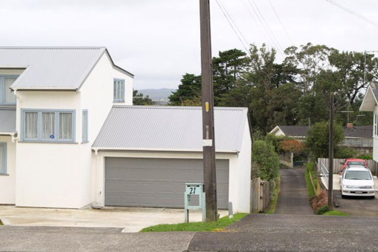 Photo of property in 21 Cockle Bay Road, Cockle Bay, Auckland, 2014