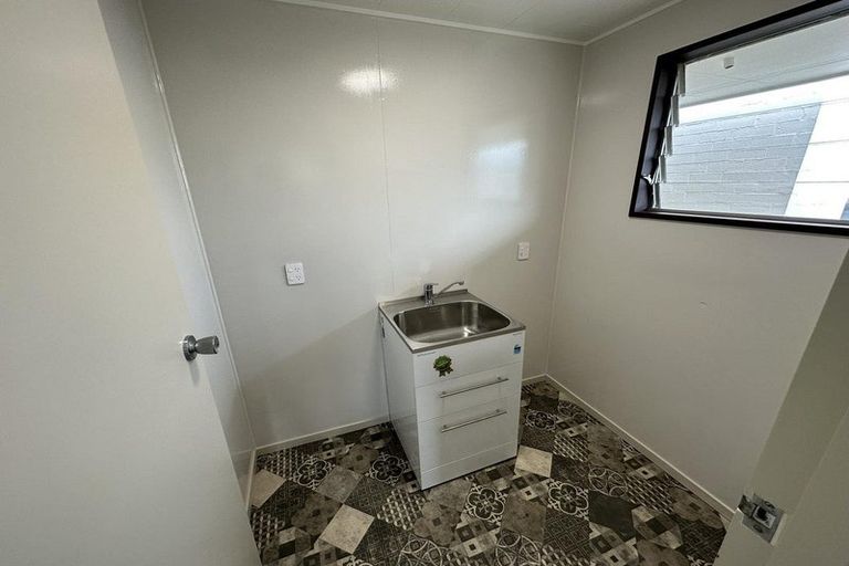 Photo of property in 39 Severn Street, Green Island, Dunedin, 9018