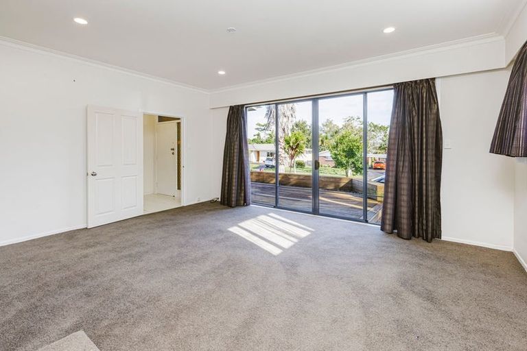 Photo of property in 10 Morrow Terrace, Pukekohe, 2120