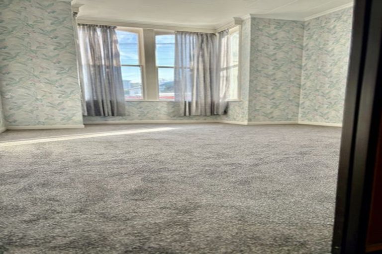 Photo of property in 102 Constable Street, Newtown, Wellington, 6021
