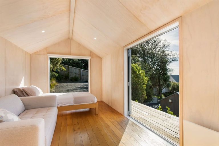 Photo of property in 11 Merlewood Avenue, Cashmere, Christchurch, 8022