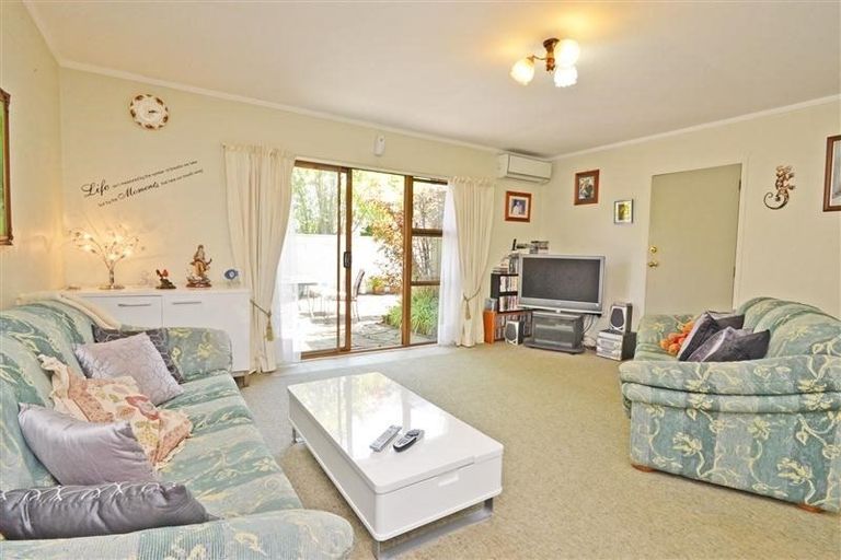 Photo of property in 2/3 Akehurst Avenue, New Lynn, Auckland, 0600