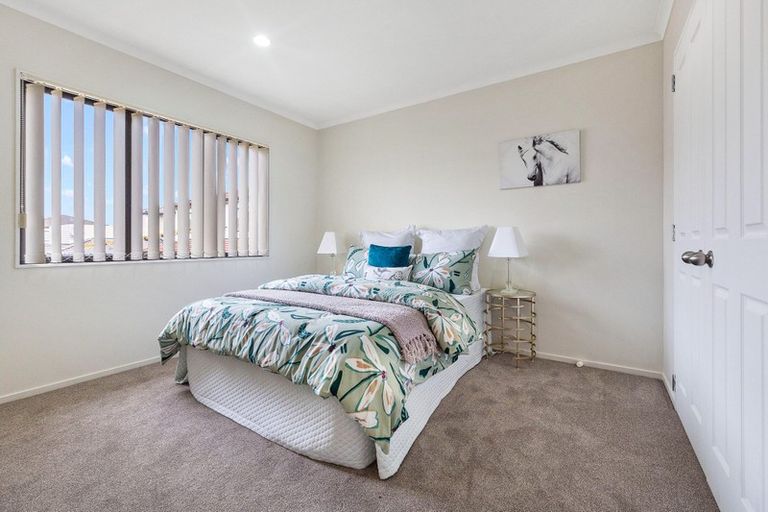 Photo of property in 3 Magnolia Place, Flat Bush, Auckland, 2016