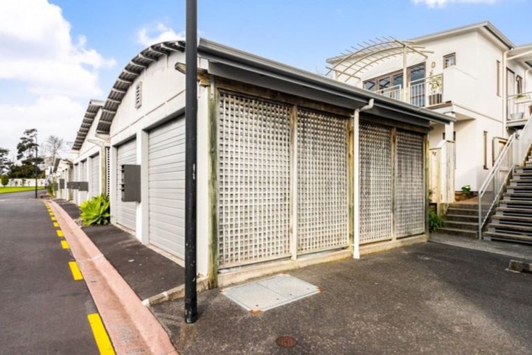 Photo of property in The Grange, 17/92 Bush Road, Albany, Auckland, 0632