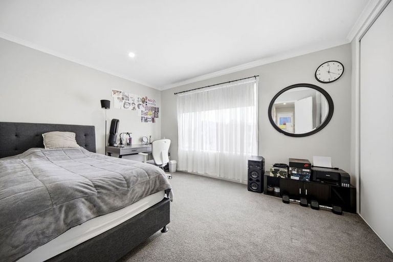 Photo of property in 117 Hobsonville Point Road, Hobsonville, Auckland, 0616