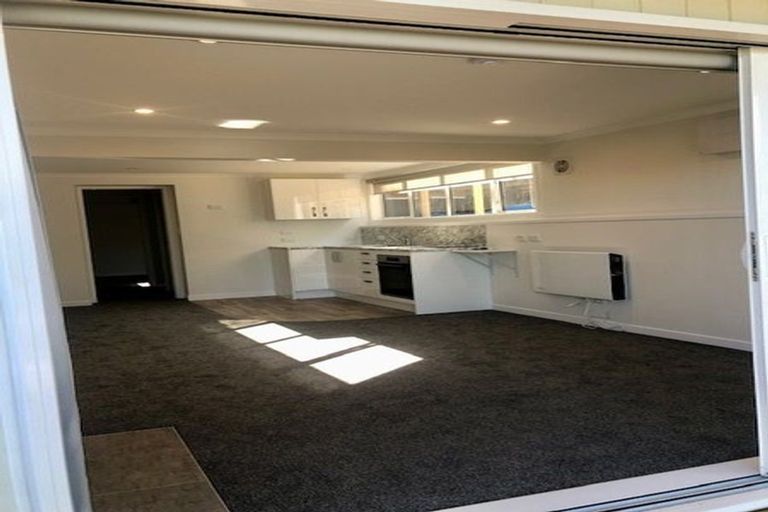Photo of property in 20 Ensign Place, Hillcrest, Auckland, 0627