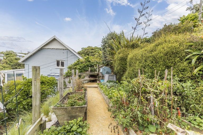 Photo of property in 26 Beach Street, Island Bay, Wellington, 6023