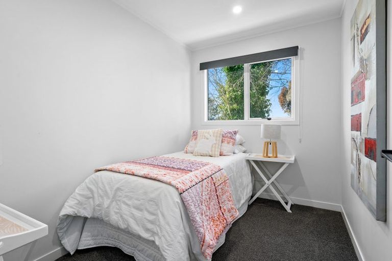 Photo of property in 98 Williams Street, Cambridge, 3434