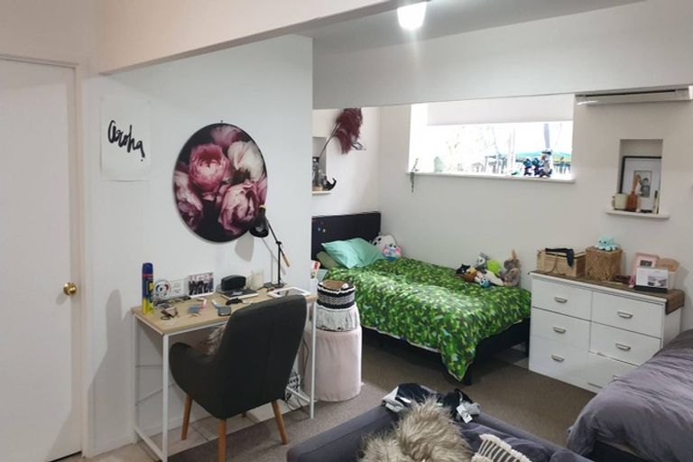 Photo of property in 30 Hobby Avenue, Birkdale, Auckland, 0626