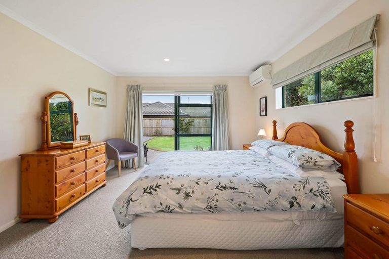 Photo of property in 8 Amesbury Rise, Henderson, Auckland, 0612