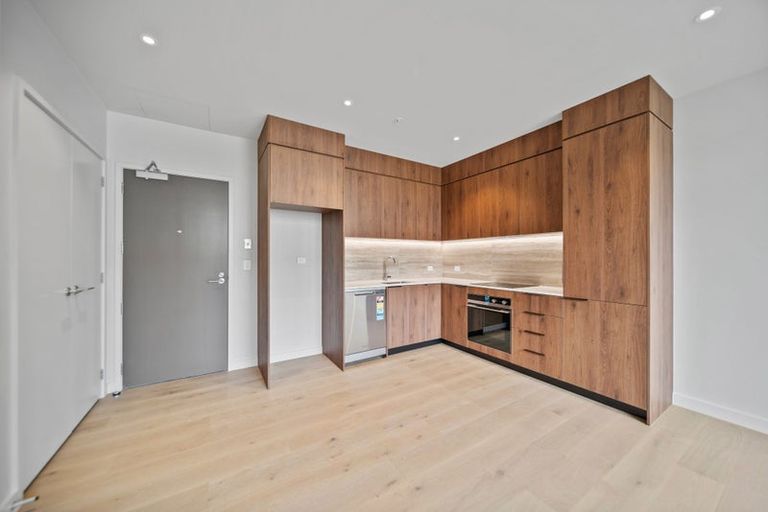 Photo of property in 102/82 Te Oneroa Way, Long Bay, Auckland, 0630