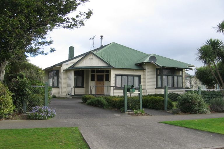 Photo of property in 122 Russell Street, Palmerston North, 4414