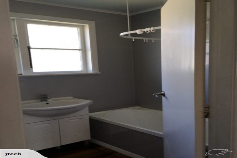 Photo of property in 35 Fisk Street, Naenae, Lower Hutt, 5011