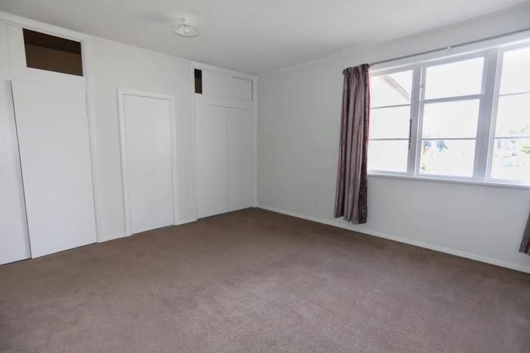 Photo of property in 18 Broadbent Street, Riccarton, Christchurch, 8041