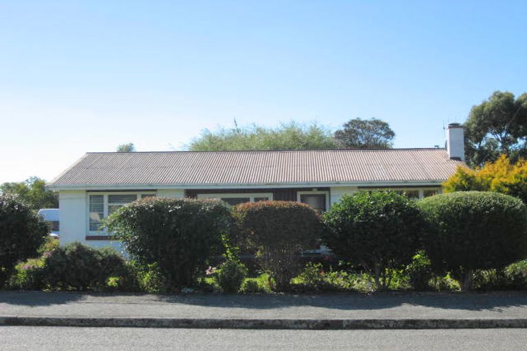 Photo of property in 14 Coronation Street, Waimate, 7924