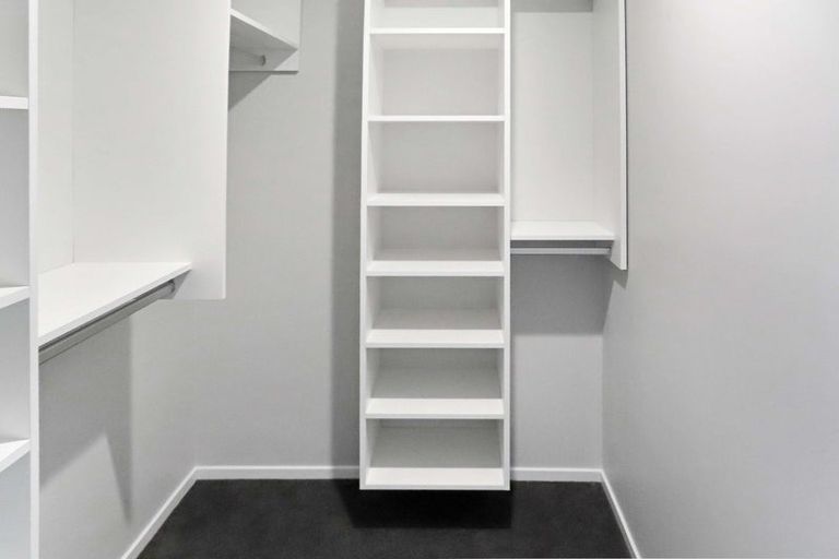 Property details for 2a Delaney Drive, Stokes Valley, Lower Hutt, 5019