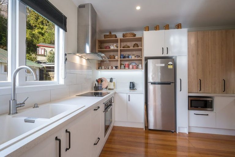 Photo of property in 16 Mill Street, Maitai, Nelson, 7010