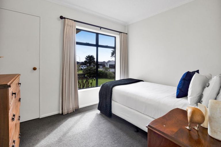 Photo of property in 1 Ludlow Place, Bell Block, New Plymouth, 4312