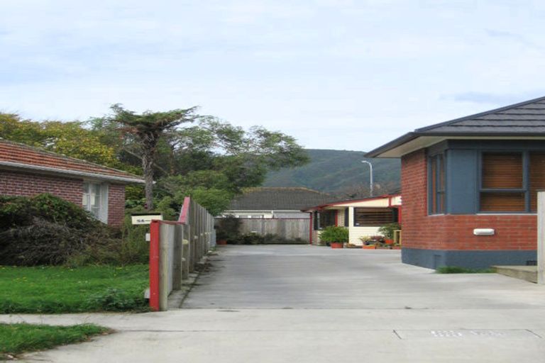 Photo of property in 54 Athlone Crescent, Avalon, Lower Hutt, 5011