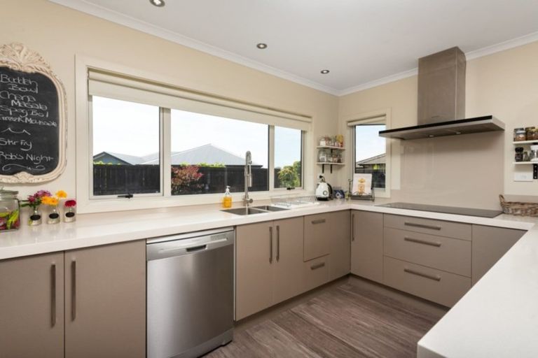 Photo of property in 23 Mortlake Heights, Pyes Pa, Tauranga, 3112