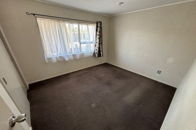 Photo of property in 2/43 Charntay Avenue, Clover Park, Auckland, 2019