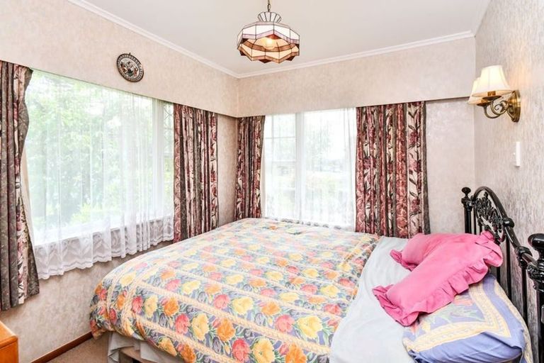 Photo of property in 28 Lynmore Drive, Hillpark, Auckland, 2102