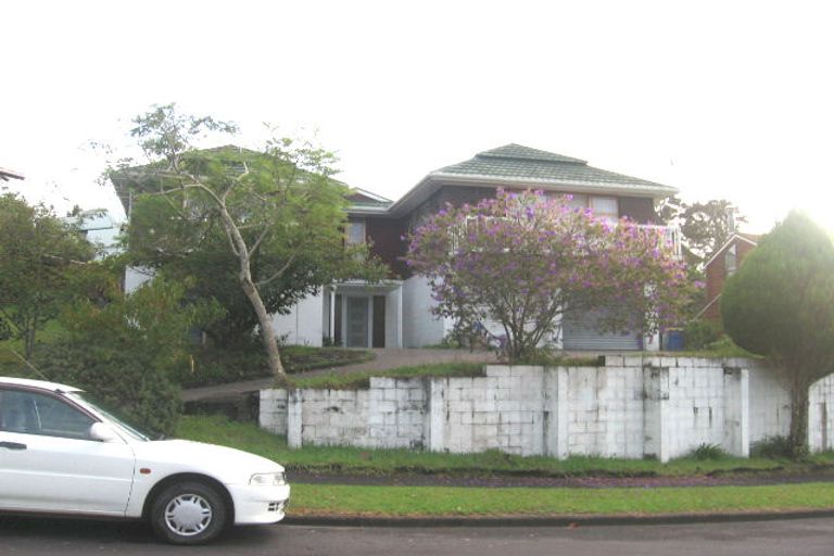 Photo of property in 14 Calman Place, Chatswood, Auckland, 0626