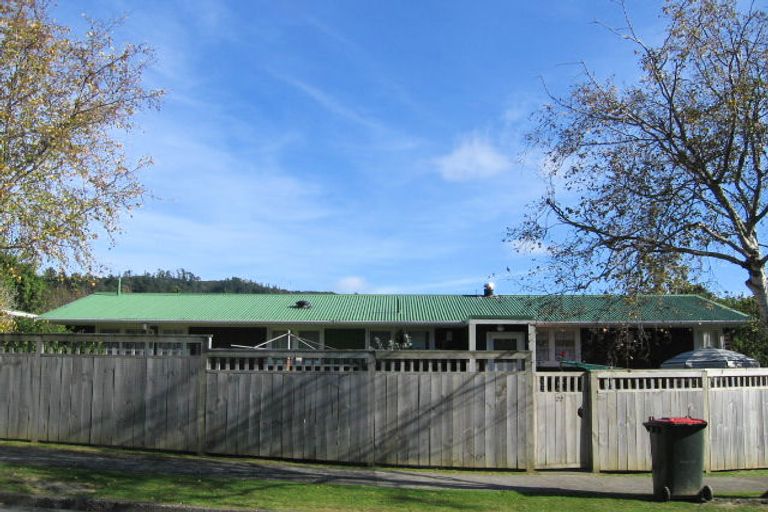Photo of property in 22 Tanekaha Street, Stokes Valley, Lower Hutt, 5019