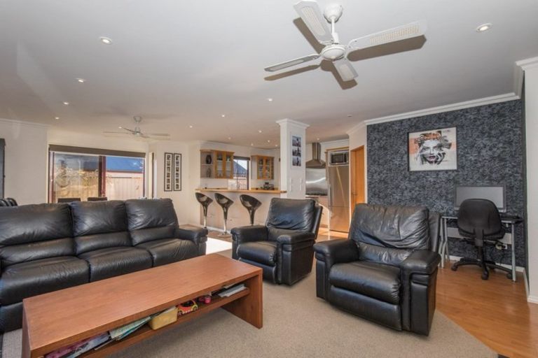 Photo of property in 71 Kings Drive, Wanaka, 9305