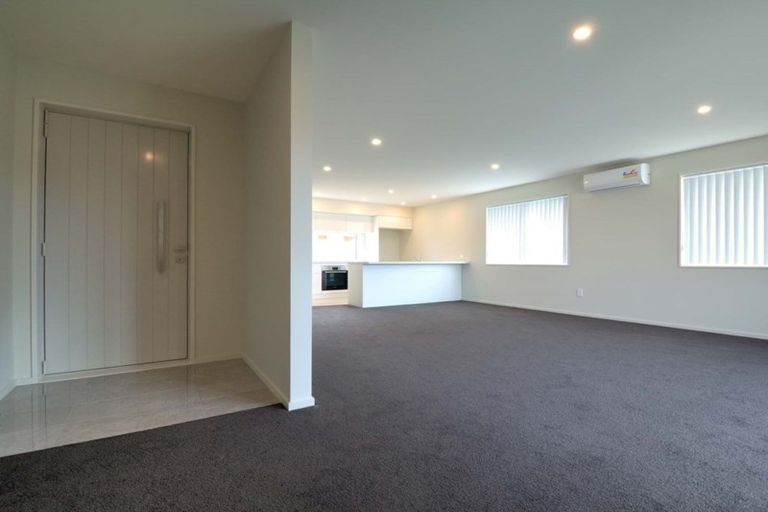 Photo of property in 8 Keeper Close, Woodend, 7610